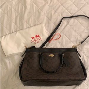Coach purse/shoulder bag